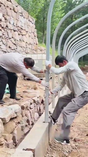 Amazing Greenhouse Tunnel Frame Installation 🌱💪 | Skilled Workers Building a Strong Farm Structure