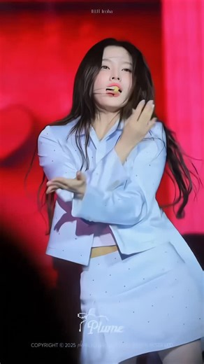 IROHA 이로하 ILLIT (fanpage) on Instagram: "[📹] 251108 #이로하 dancing to MANTRA by JENNIE @ GLITTER DAY ENCORE D-1 🔥 #IROHA #이로하 #ILLIT #아일"