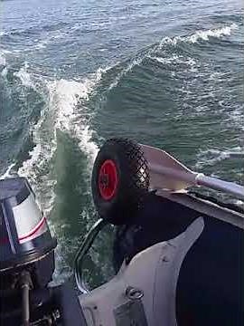 Honwave T27 inflatable with 6hp Yamaha outboard