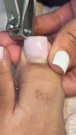 2.6M views · 20K reactions | quick & easy 4 week old fill ✨ | wanting to learn how to do acrylic toes but a full 1on1 class isn’t in the budget? Click the link in my bio to purchase my Online Acrylic Toe Enhancement Course. Hurry while it’s on sale ‼️‼️ | Nailed By ErickaJ | Facebook