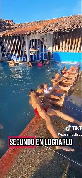 Retos en la piscina El PÁRAMO Disco Bar