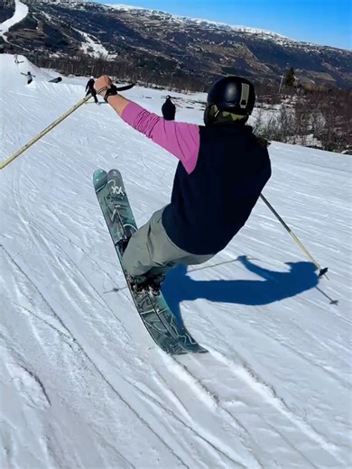 Ultimate Snow Ski Adventure with Techno Beats