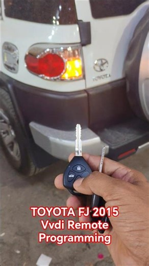 TOYOTA FJ 2015 VVDI REMOTE PROGRAMING #ALI2011 #toyota #hond #kia #Nissan #gmc #ford #hundyia #Isuzu
