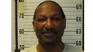 Protesters make final push to halt execution of Nashville murder convict Byron Black