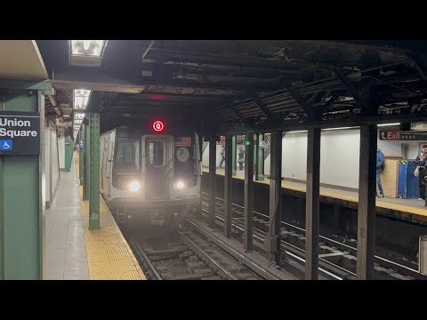 R160 Q Train Arriving at 14th Street Union Square (1/23/26)