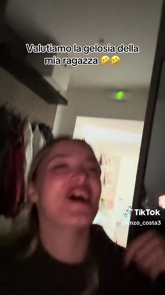 Geloso Demo: La Mia Ragazza e la Gelosia