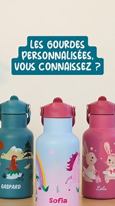 C'est LA gourde pour enfant 100% personnalisée ! 🌈 Disponible en 6 couleurs avec plus de 20 thèmes pour enchanter tous les minis ! Quel est son personnage ou son thème favori en ce moment ? ✨ #cmonetiquette #gourde #enfants #illustrationenfant #resterhydrater | C-MonÉtiquette