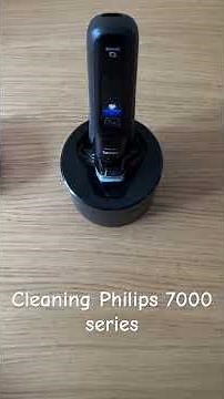 Czyszczenie głowicy tnącej Philips 7000 series.