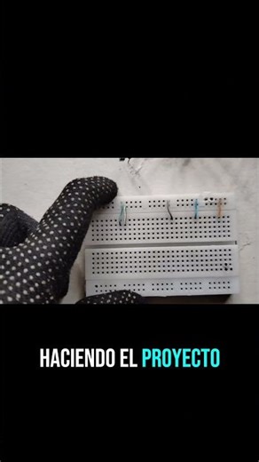 simple juego hecho con UN ARDUINO y un OLED#universidad #ingenieria #informatica #tecnologia