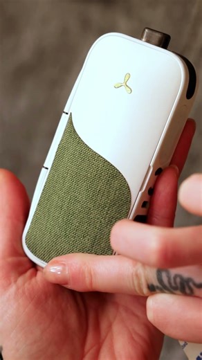 How to Change Your AirVape Skin in 5 Seconds