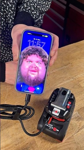 🔥Dieses GADGET lädt Dein Handy und Deinen AKKU! Metabo Power Charger im Speed Check #shorts #diy