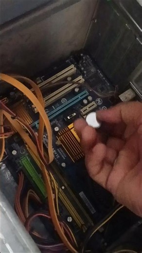 cmos battery remove but pc still running