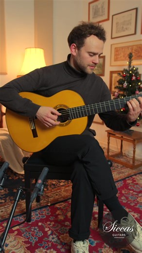🔥 Francisco Barba 2025 – A Rare Classical Masterpiece! Custom built exclusively for Siccas Guitars, this Francisco Barba 2025 is a true rarity. Although the Barba workshop is known almost entirely for flamenco instruments, their classical models are produced in extremely small numbers - making them highly sought after for their refined construction and unmistakable Spanish reference tone. ⁠ Hear it in action as Justus Bien performs his original composition “Muschebubu”. ⁠💬 Comment “NEW” for th