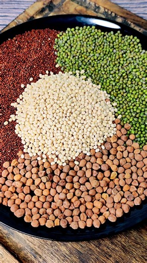 Kayus Kitchen on Instagram: "High Fibre Protein n Iron Rich Breakfast ❣️No fermentation No Rice ❣️ Traditional dosa batter is made with just rice n urad dal, however, in this dosa recipe, it is extended with more lentils n pulses. It can be a perfect breakfast meal, especially due to the high protein n Fibre offered by the combination of lentils.Best part is we don't use rice in this recipe..Do try at home n share ur feedback 😊 Ingredients Brown Chickpea 1/2 cup Green gram 1/2 cup Ragi 1