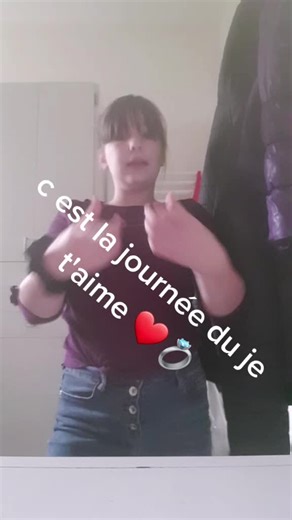 Vidéos de manon martin (@manon_chaton2) avec son original - H🇲🇦