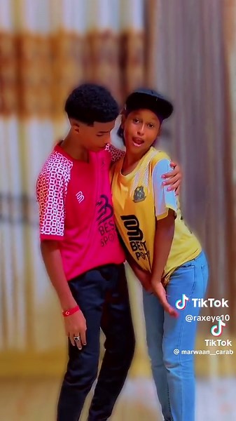 Niiko Kacsi: Siyaasada Raaxo iyo Siilxo