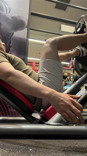 วิดีโอของ น้อนเดต้า อนาลัยติกส์ (@tarnarat) พร้อมเพลง Big Guy - from