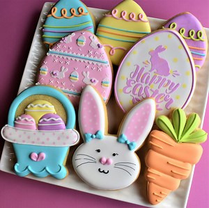 How to Decorate Happy Easter Bunny Cookies
