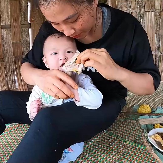 Single Mother Harvesting Turmeric Roots & How to Cook a Colorful Traditional Meal 068 | Single Mom Life