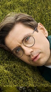 'Dit is de muziek van iemand die niets meer hoefde te bewijzen.' Dat zegt pianist Víkingur Ólafsson over Beethovens beroemde late sonate opus 109. Op zijn nieuwe album staat deze intens diepzinnige pianomuziek centraal, geflankeerd door muziek van Bach en Schubert. 🎵 → Vikingur.lnk.tt/_Opus109FB ✨ Nadat de pers Ólafsson een sterrenregen bezorgde voor zijn eerdere album met de Goldbergvariaties is dit opnieuw een niet te missen opname voor de pianoliefhebber. | Classics To Go