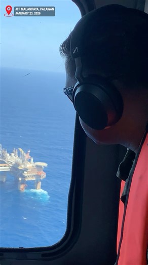 ICYMI | AFP Chief of Staff Gen. Romeo S. Brawner Jr. led a monitoring patrol and site visit at the Malampaya Natural Gas Power Project on January 23, reaffirming the AFP’s firm commitment to protecting one of the nation’s most vital energy lifelines in the West Philippine Sea. The activity highlighted sustained maritime and air patrols, strong inter-agency coordination, and the operational readiness of Joint Task Force Malampaya in securing national critical infrastructure. #AFPyoucanTRUST #OneA