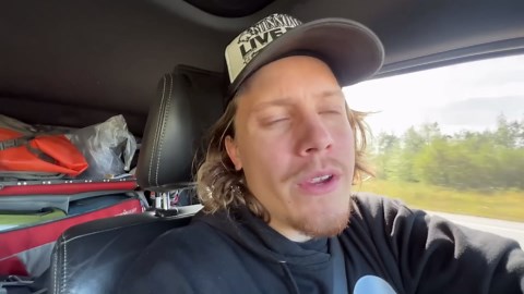 Driving the Alaska Canadian HWY from Start to Finish (2400 Miles)