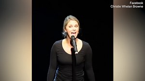 Actress Christie Whelan promotes new cabaret SHOW PEOPLE