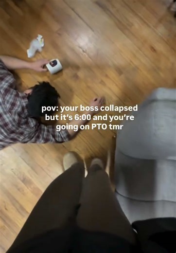 oh hell nah i’m gone! 🏃🏻‍♀️💨 #office #officehumor #pto #tech | office