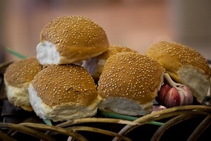 Receita de Pão de hambúrguer (tipo do mc donalds), enviada por daniel néias oliveira ribeiro - TudoGostoso