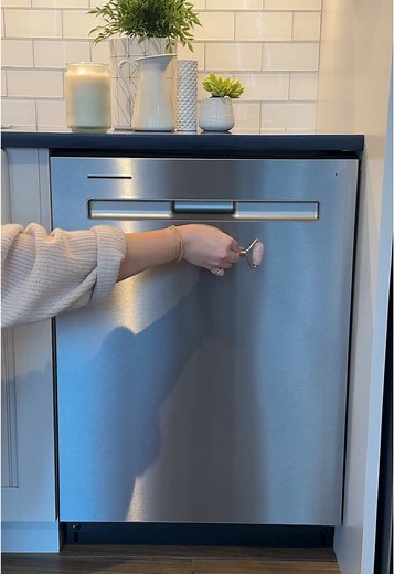 Pamper Your Maytag® Dishwasher This Holiday Season