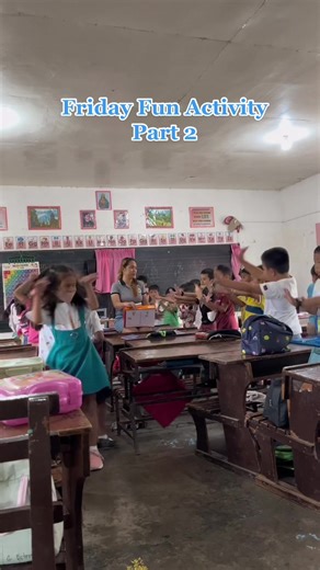 Fun activity with Grade 1 Part 2 #TeacherJamaica #gradeoneteacher #depedteacher #fypシ #viraltiktok #fypage #momsoftiktok #foryoupage #teachersoftiktok #fyp #workingmoms