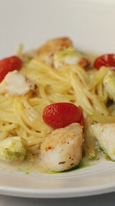Our refreshed summer menu is full of incredible seafood flavors, and this dish is no exception! 🌊 Trinette con Capesante e Granchio features linguine topped with jumbo lump crabmeat and seared scallops in a delicate clam juice and white wine sauce. A standout from our seasonal summer menu, made to be savored in every bite. Come enjoy it while summer is still on the table! | La Famiglia Ristorante