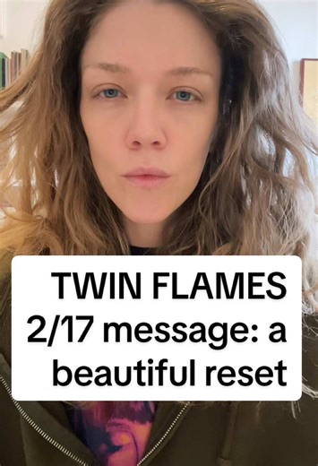 Divine feminine: allow yourself to be in this stillness, the old timeline no longer exists. You are here fully now. All you need to do is open up and receieve. Give yourself this time to rest and be in that stillness, quiet the mind. The shift has already occured. You are already here. ✨ ✨ #twinflames #twinflamejourney #twinflameunion #twinflameseparation #twinflamelove