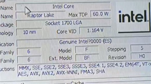 INTEL CORE I3 13100 ES处理器(Q0WL)默频状态下性能参数和CPU-Z测试的嗯！感谢粉丝 “ydjysngs”提供测试得分！