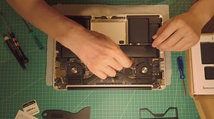 A1425更换电池解说