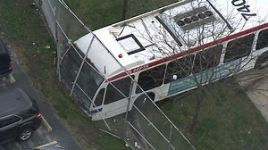 3 injured after SEPTA bus crash in North Philadelphia