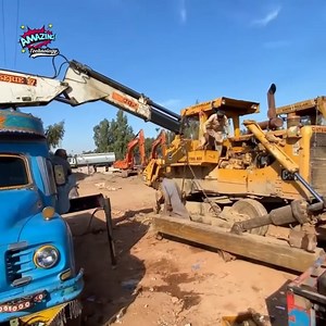 14K views · 21 reactions | Reemplazo del resorte de la oruga de la topadora Caterpillar D8K: una historia motivacional significativa en la vida diaria  #feliznavidad #merrychrismas #merryxmas #hpny2026 #2026 #xmas | Yosselin Briceño | Facebook