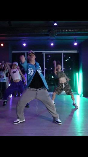 Urban Dance (@_urbandancestudio_)’s videos with Swalla - Jason Derulo