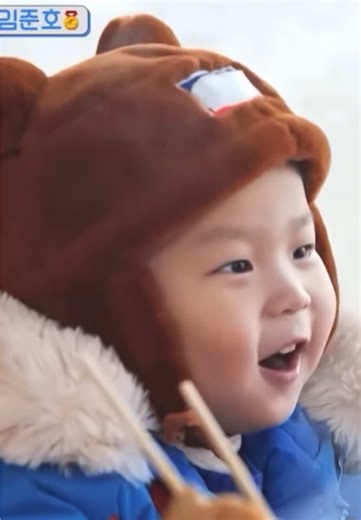 Kim Jeong Woo and His Family in The Return of Superman