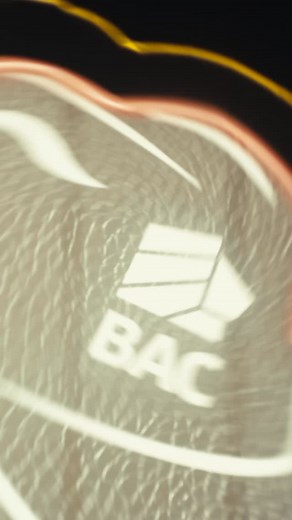 Una experiencia inolvidable junto a Julión Álvarez,🎤✨ con un público que hizo que cada canción se sintiera todavía más grande. Antes del concierto, nuestros clientes AMEX disfrutaron del Lounge BAC con un ambiente agradable y relajado en buena compañía🙌, sumándose a la emoción que ya se vivía en todo el lugar. Gracias por ser parte de #ConciertosBAC.🎶❤️ Produce: @e3livehn #BACSimple | BAC Credomatic