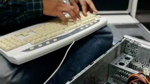 服务器RAID1坏了一块硬盘怎么恢复数据