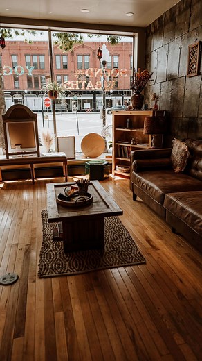 Thank you to everyone who joined us for our very first Won’t You Meet My Neighbor speed friending event! The turnout was beautiful and it was amazing to witness so many connections being made. Here’s to new friendships and a growing community. 💛 | Studio 34