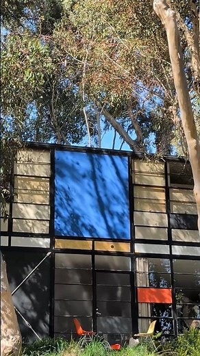 The most influential house in Pacific Palisades: The Eames House 🌿🏠 #midcenturymodern #eameshouse
