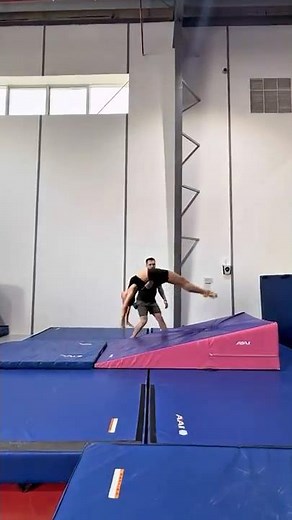 Back Handspring in 5 Easy Steps (tutorial!) #BackHandsprintTutorial #GymnasticsTraining #tumbling