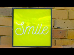 Smash Smile Light Box