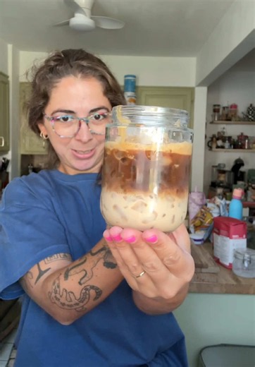 maple coffee milk iced coffee #icedcoffee #icedcoffeeathome #coffeemilk #icedespresso #icedcoffeerecipe