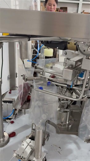 Automatic Rotary Plastic Pouch Packaging Machine for granules #packingmachine #pouchpacking
