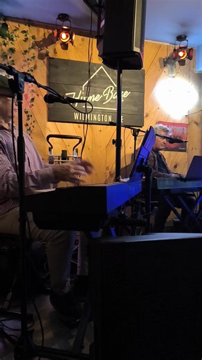 Played a long set tonight with my friends Scott Gurney Joe so great. Really awesome. | Gordon Johnson | Facebook