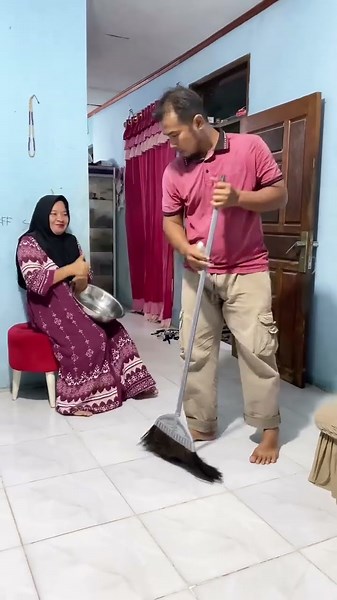 Kena sendiri #funny #komedikuncir #comedy #cinematiccomedy #prank #sinetronkomedi #memes #lucu