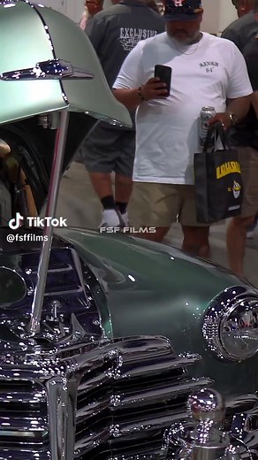 Chola Lowrider Model: Captivating Lowrider Culture